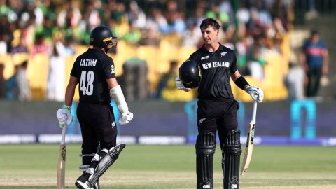 Champions Trophy 2025: टॉम लैथम- विल यंग ने ठोके शतक, न्यूजीलैंड ने पाकिस्तान को दिया 321 रनों का लक