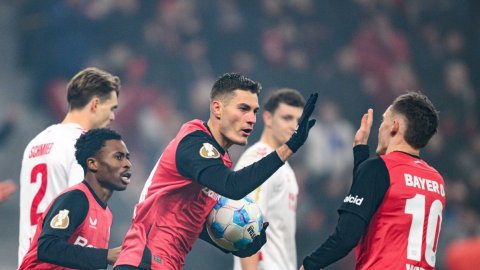 Leverkusen move past Cologne to advance into German Cup semifinals
