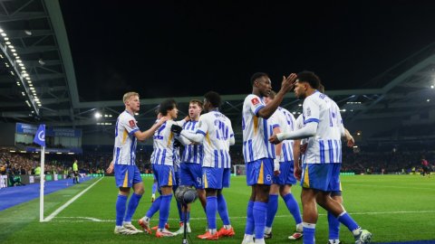 We will make fans proud but can’t promise a title, says Brighton head coach Hurzeler