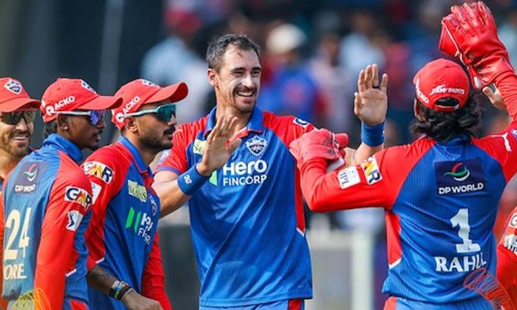 दिल्ली कैपिटल्स की दमदार जीत, फाफ डू प्लेसिस की फिफ्टी और मिचेल स्टार्क की घातक गेंदबाजी से SRH को 7