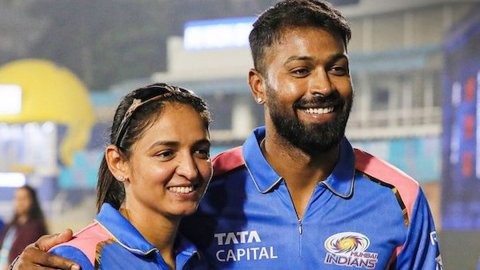 WATCH: Hardik और Harmanpreet की कप्तानी जोड़ी का स्पेशल मोमेंट, MI की जीत पर बांटी जीत की खुशी WATCH: Hardik और Harmanpreet की कप्तानी जोड़ी का स्पेशल मोमेंट, MI की जीत पर बांटी जीत की खुशी