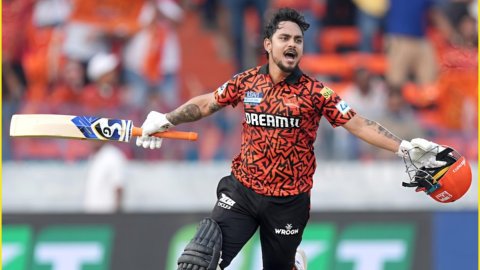 11 चौके 6 छक्के! Ishan Kishan ने ठोकी तूफानी सेंचुरी, SRH ने RR को दिया 20 ओवर में 287 रनों का लक्ष्