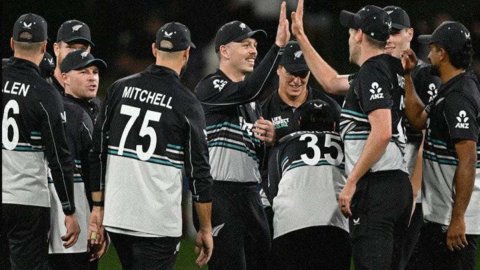 NZ vs PAK: न्यूजीलैंड ने चौथे T20I में पाकिस्तान को 115 रन से रौंदा, 2 गेंदबाजों के आगे पस्त हुई पाक