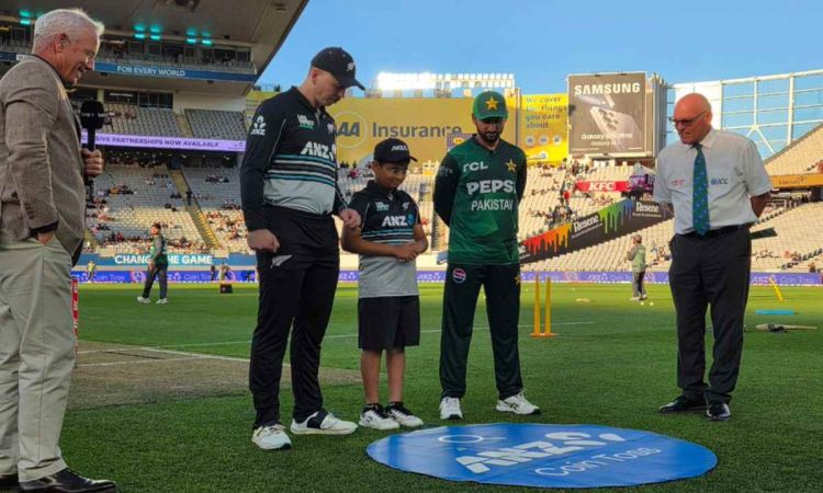 New Zealand opt to bowl first against Pakistan in 5th T20I