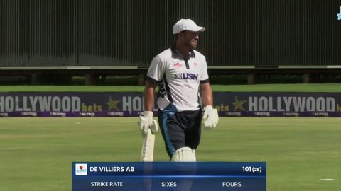 VIDEO: एबी डी विलियर्स ने घुमाई घड़ी की सुई, 28 गेंदों में 15 छक्के लगाकर पूरी की सेंचुरी