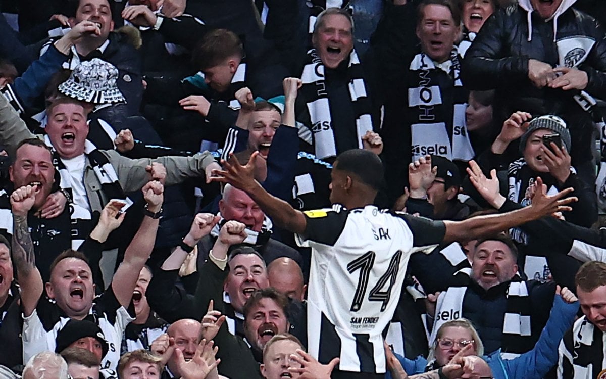 Carabao Cup Final: Newcastle United Defeat Liverpool 2-1 To Win First ...