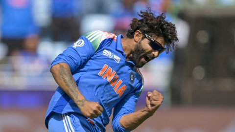 Champions Trophy: Kohli hugs Jadeja after spell, fans speculate all-rounder’s retirement