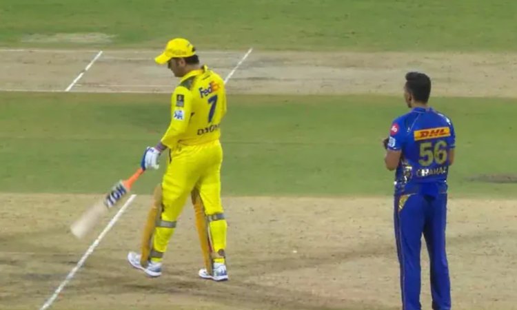 VIDEO: दीपक चाहर ने लिए थाला धोनी के मज़े, क्रीज़ पर आते ही शुरू कर दी स्लेज़िंग