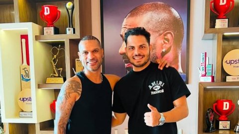 IPL 2025: Ashutosh Sharma dedicates POTM award to Shikhar Dhawan, gets a video call from his 'mentor IPL 2025: Ashutosh Sharma dedicates POTM award to Shikhar Dhawan, gets a video call from his 'mentor