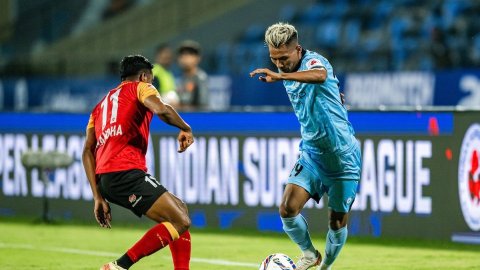 ISL 2024-25: Mumbai City need a point to qualify for top 6 against Kerala Blasters FC 