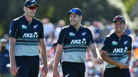 New Zealand Romp To 9 Wicket Win In First Pakistan T20I