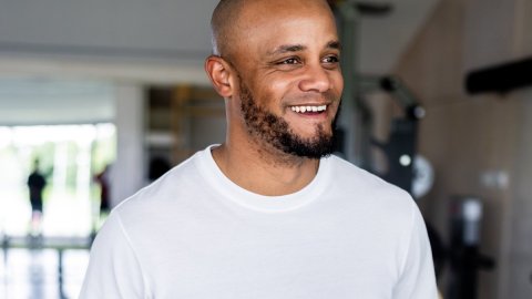 Kompany staying calm after victory over Leverkusen, new contract for Kimmich