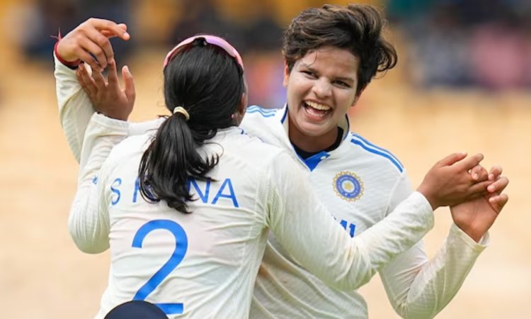 शेफाली वर्मा ने बैट से नहीं बॉल से काटा बवाल, हैट्रिक लेकर लूटी लाइमलाइट