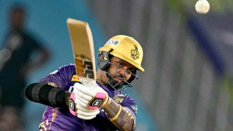 KKR vs RCB: Sunil Narine इतिहास रचने की दहलीज पर, IPL इतिहास में एक क्रिकेटर ही बना पाया है ये महारि