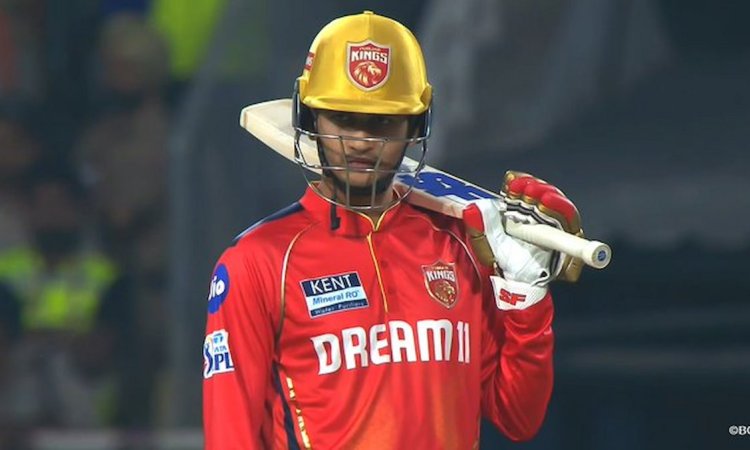 39 गेंदों में शतक, अश्विन-पथिराना की पिटाई और इतिहास रचते प्रियांश आर्य!