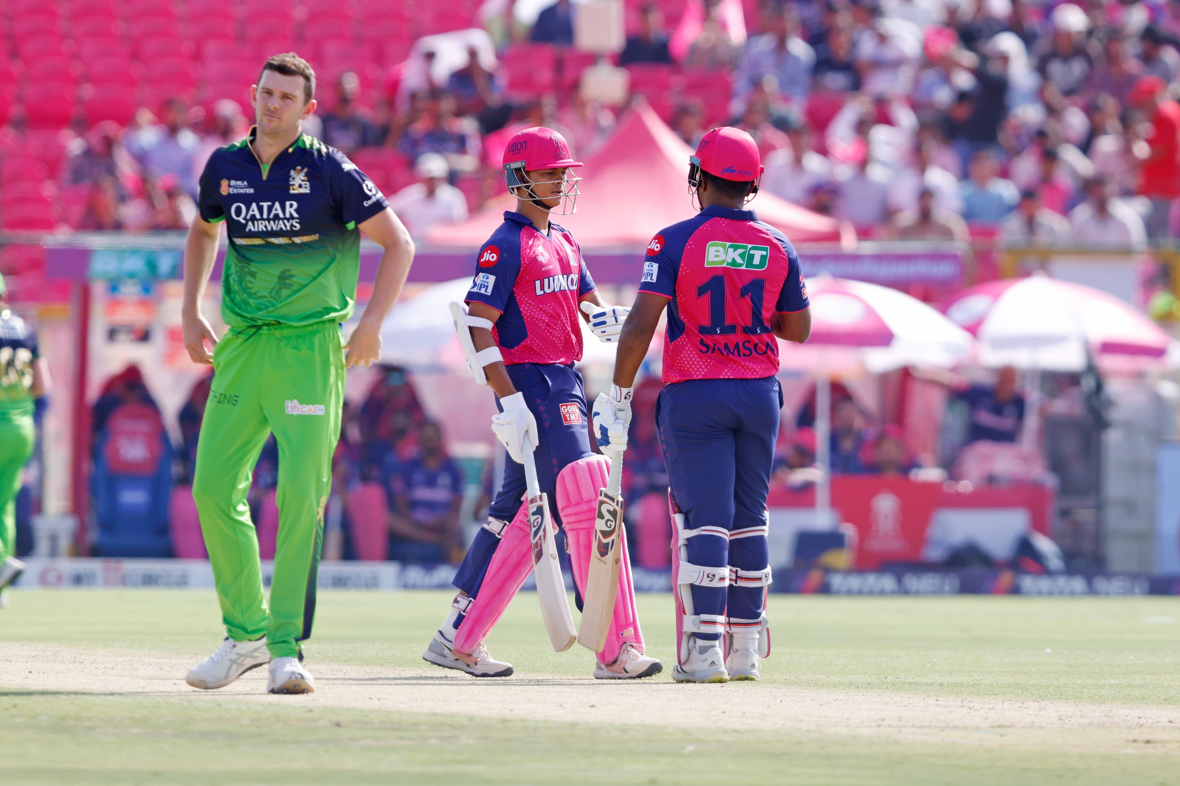 IPL 2025: Yashasvi Jaiswal's 75 takes Rajasthan Royals to 173/4 vs Royal Challengers Bengaluru! ஐபிஎல் 2025: யஷஸ்வி ஜெய்ஸ்வால் அரைசதம்; ஆர்சிபிக்கு 174 டார்கெட்