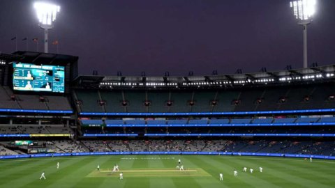 Security 'Breakdown' Allows Armed Men Into Melbourne's MCG