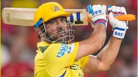 IPL के इतिहास में फिर सुनहरे अक्षरों से लिखा गया MS DHONI का नाम, 43 साल की उम्र में ये कारनामा करके IPL के इतिहास में फिर सुनहरे अक्षरों से लिखा गया MS DHONI का नाम, 43 साल की उम्र में ये कारनामा करके