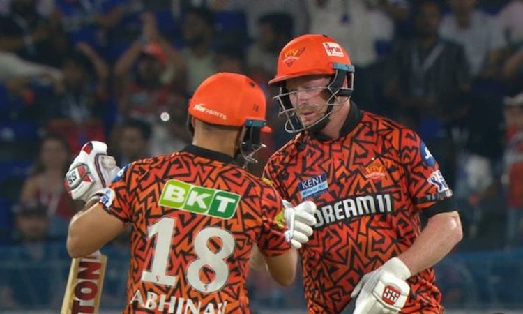 IPL 2025: क्लासेन-मनोहर की साझेदारी के दम पर सनराइजर्स हैदराबाद ने मुंबई के खिलाफ बनाए 143 रन, ट्रें