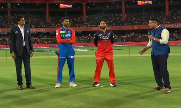 RCB vs DC, IPL 2025: दिल्ली ने जीता टॉस, पहले गेंदबाज़ी का फ़ैसला, दिल्ली में फाफ की वापसी, समीर रिजवी के लिए आज जगह नहीं