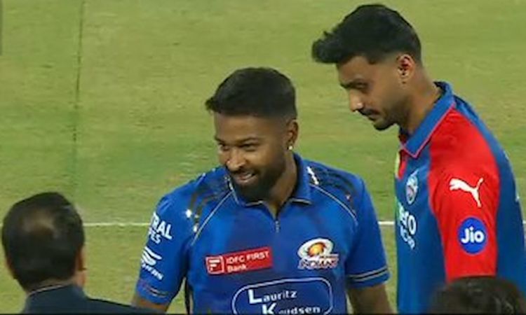 IPL 2025: दिल्ली कैपिटल्स ने टॉस जीतकर गेंदबाज़ी चुनी, फाफ डु प्लेसिस चोट के चलते बाहर IPL 2025: दिल्ली कैपिटल्स ने टॉस जीतकर गेंदबाज़ी चुनी, फाफ डु प्लेसिस चोट के चलते बाहर