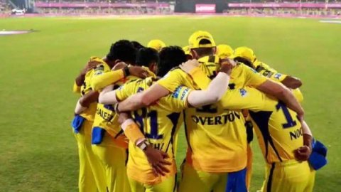 Actor Shanthanu tells CSK Fans: Let’s stand with the team when they need us the most