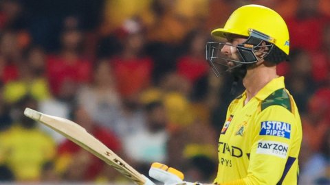 'Asking rate already out of hand...': Chawla feels CSK were late in retiring out Conway