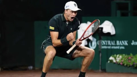 Brooksby upsets Paul in Houston, to play Tiafoe for title