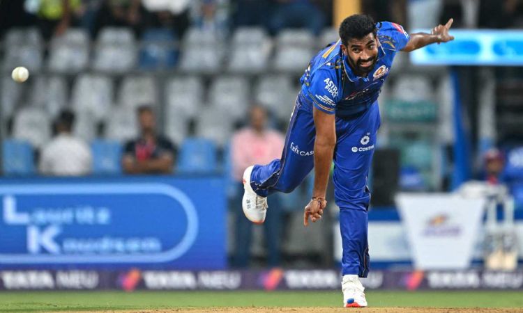 Mumbai Indians Pacer Jasprit Bumrah on the verge of creating history need 1 wicket to complete 300 T20 wickets