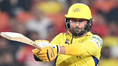 IPL 2025: डेवोन कॉवने के नाम पचासा जड़ने के बाद भी दर्ज हुआ अनचाहा रिकॉर्ड, लेकिन मैथ्यू हेडन को छोड