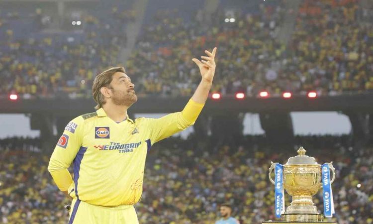 MS Dhoni Oldest Captain of  IPL History