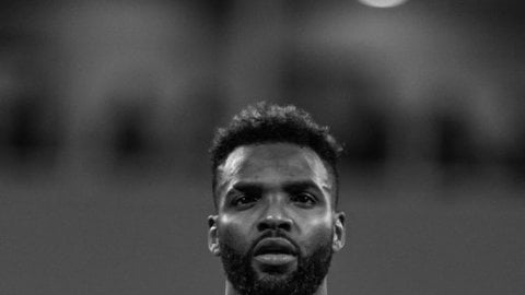 Gabonese forward Aaron Bupenza passes away aged 28 after falling from 11th floor
