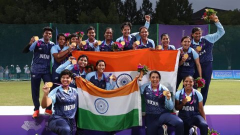 Hangzhou : Indian players pose with their gold medal during presentation ceremony Hangzhou : Indian players pose with their gold medal during presentation ceremony