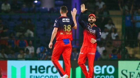 IPL 2025: Bhuvneshwar picks 3-33 as RCB restrict DC to 162/8 on two-paced pitch