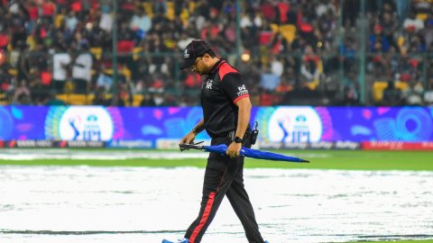 IPL 2025: Stoinis comes in for Maxwell as Punjab elect to field against Bengaluru