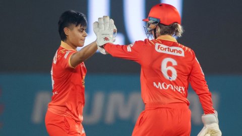 Mumbai: WPL 2025 Eliminator — Gujarat Giants vs Mumbai Indians