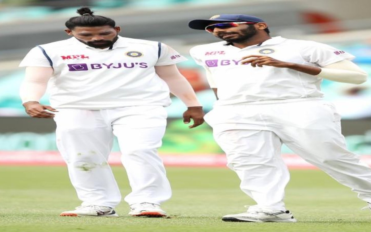 Jasprit Bumrah,Mohammed Siraj,test,test cricket,cricketers,Indian cricketers Pace trio of Bumrah, Shami & Siraj will give England heaps of problems, reckons Shastri