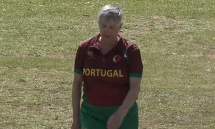 64 साल की उम्र में किया टी-20I डेब्यू, 3 दिन में खेले 3 मैच और रच दिया इतिहास