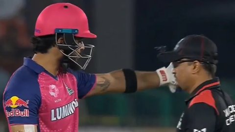 VIDEO: आउट या नॉटआउट, विवादित फैसले के बाद अंपायर से भिड़े रियान पराग VIDEO: आउट या नॉटआउट, विवादित फैसले के बाद अंपायर से भिड़े रियान पराग
