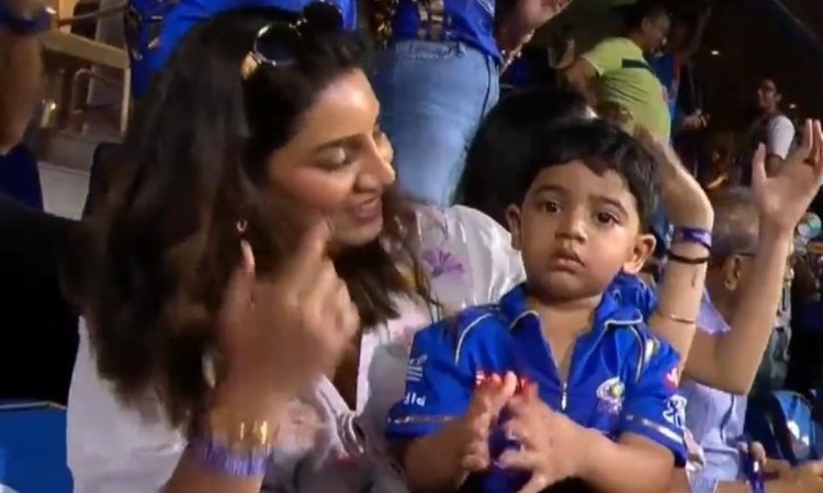 'हमारा बेटा तुम लोगों के एंटरटेनमेंट के लिए नहीं है', बेटे अंगद की ट्रोलिंग पर भड़की संजना गणेशन