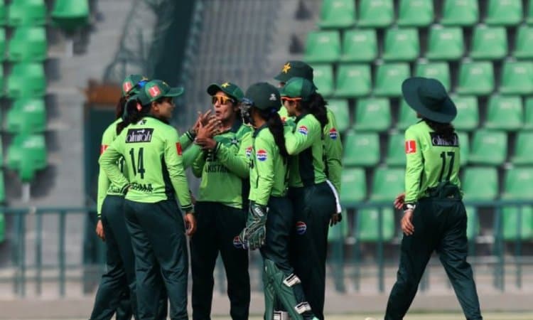 Pakistan get their Women's Cricket World Cup 2025 Qualifier off to a winning start! WC Qualifier: அயர்லாந்தை வீழ்த்தி பாகிஸ்தான் அபார வெற்றி!