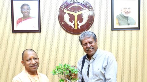 1983 WC winner, PGTI chief Kapil Dev meets UP CM Yogi Adityanath in Lucknow