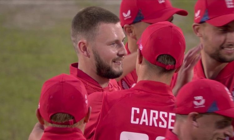 इंग्लैंड को बड़ा झटका, वेस्टइंडीज के खिलाफ वनडे सीरीज से बाहर हुआ ये स्टार तेज़ गेंदबाज़