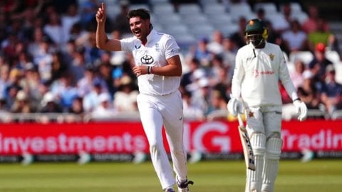 England enforce the follow-on to close out Day 2 with the upper hand against Zimbabwe! ENG vs ZIM, Test Day 1: பந்துவீச்சில் அசத்தும் இங்கிலாந்து; தோல்வியை தவிர்க்க போராடும் ஜிம்பாப்வே!
