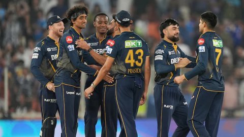 IPL 2025: साई सुदर्शन-गिल की जोड़ी का कमाल, गुजरात ने दिल्ली को 10 विकेट से हराकर प्लेऑफ में मारी एं