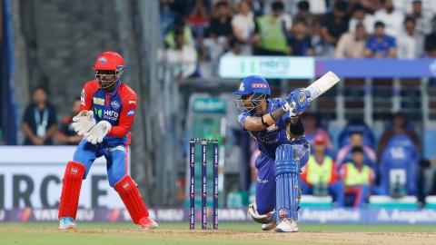 IPL 2025: सूर्यकुमार यादव की फिफ्टी और नमन धीर की आतिशी पारी से मुंबई इंडियंस ने दिल्ली के खिलाफ बना