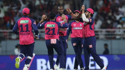 IPL में लगी चोट ने बिगाड़ा पूरा प्लान, राजस्थान रॉयल्स के स्टार गेंदबाज पर टूटा नया संकट, इंग्लिश सी