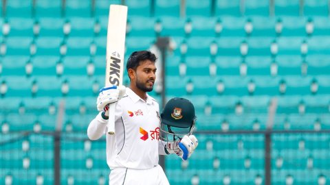 Mehidy Hasan Miraz joins Shakib Al Hasan and Sohag Gazi as elite list! வங்கதேச கிரிக்கெட் வரலாற்றில் தனித்துவ சாதனை பட்டியலில் இணைந்த மெஹிதி ஹசன் மிரஸ்!