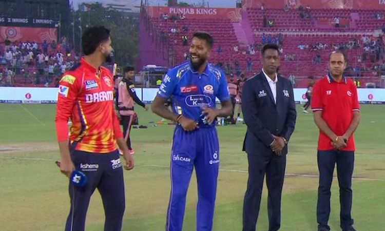PBKS vs MI:  टॉप-2 की रेस गर्म,  टॉस पर पंजाब की बाज़ी, मुंबई को पहले बल्लेबाजी का न्योता; जानिए दोनों टीमों की प्लेइंग 11