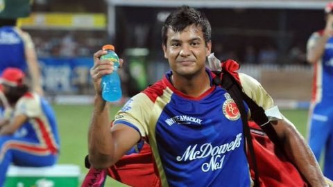 चोटिल पडिक्कल की जगह RCB ने टीम में शामिल किया अनुभवी बल्लेबाज़, RCB में 12 साल बाद हुई इस सीनियर प्